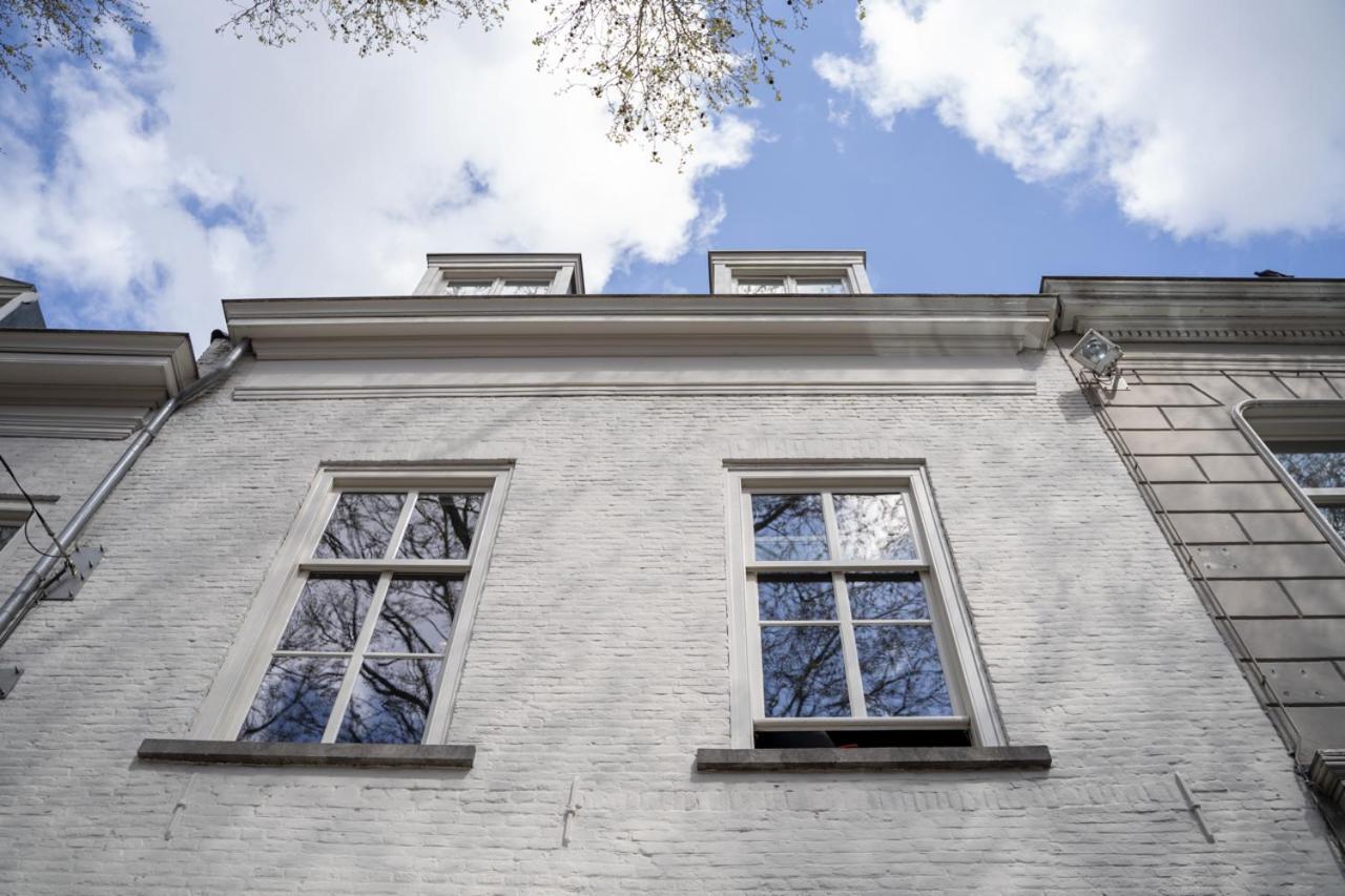 Gloria'S Loft Op De Grote Markt 布雷达 外观 照片